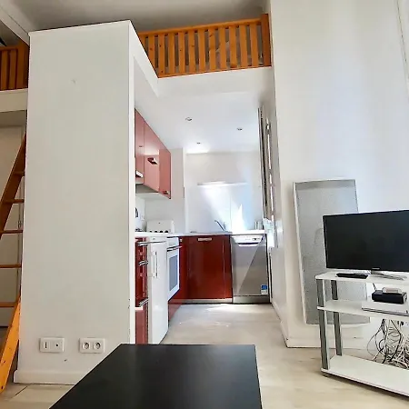 Studio Centre *